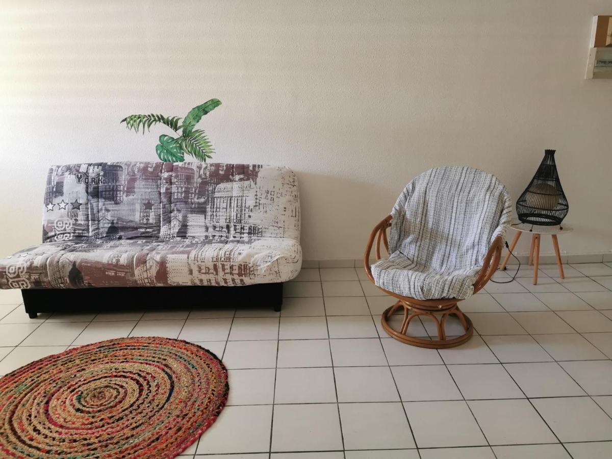 Appartement lumineux 2 chambres à 1mn de la plage Le Gosier  Exterior foto