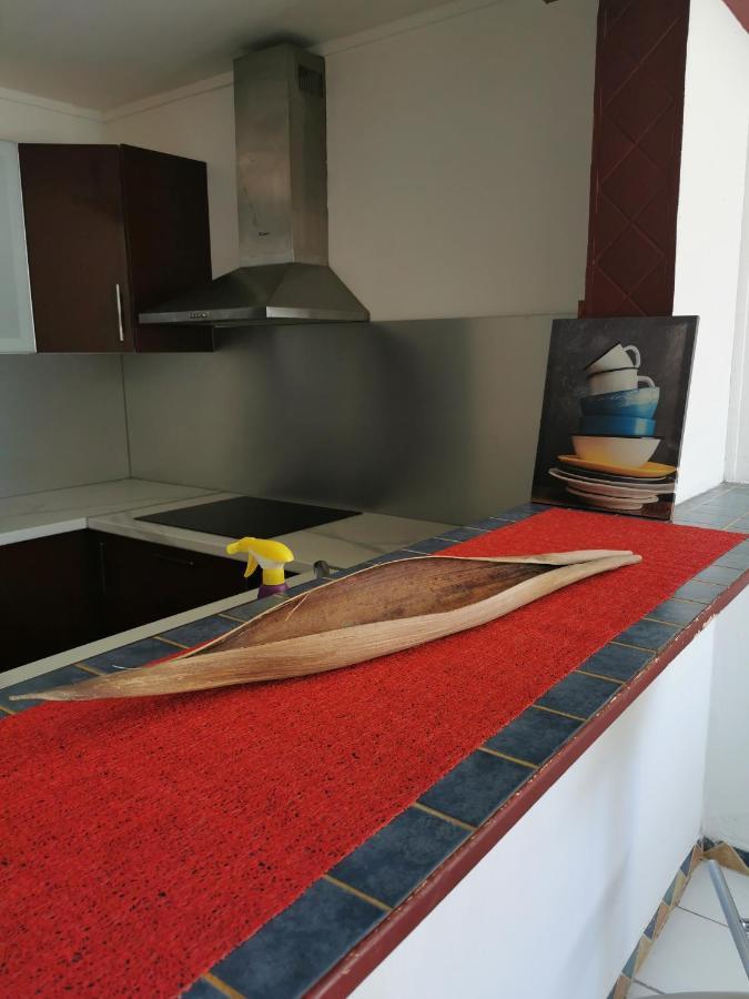 Appartement lumineux 2 chambres à 1mn de la plage Le Gosier  Exterior foto