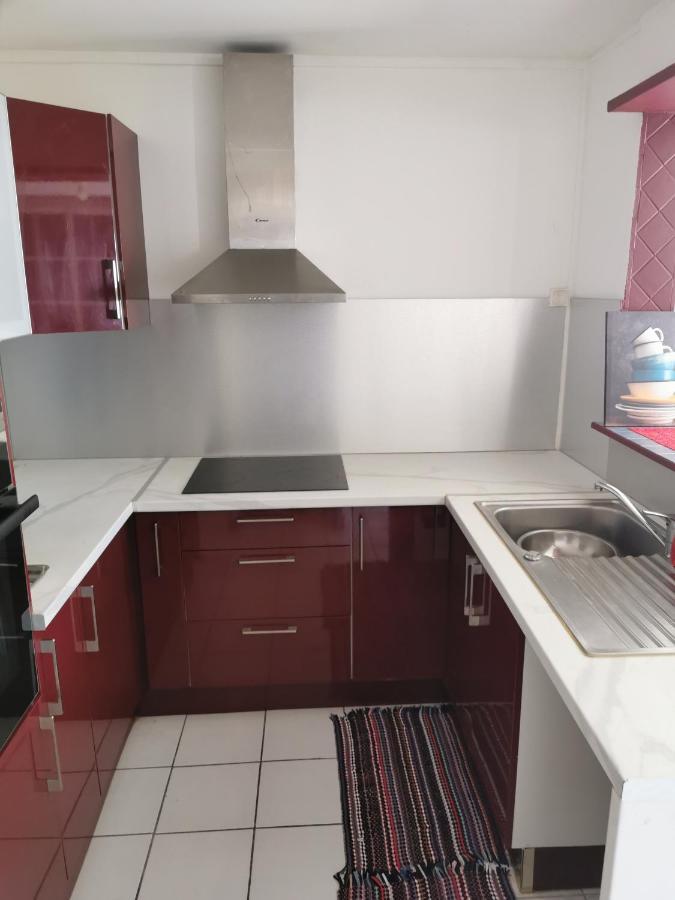 Appartement lumineux 2 chambres à 1mn de la plage Le Gosier  Exterior foto